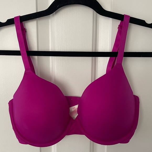 BRAND NEW VS PINK T-shirt Bra - Picture 1 of 5